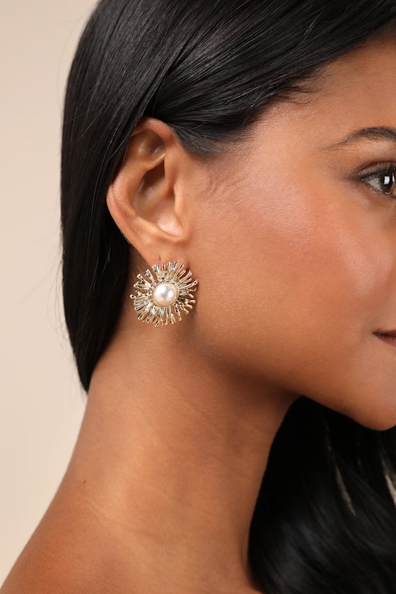 Radiant Display Gold Pearl Statement Earrings